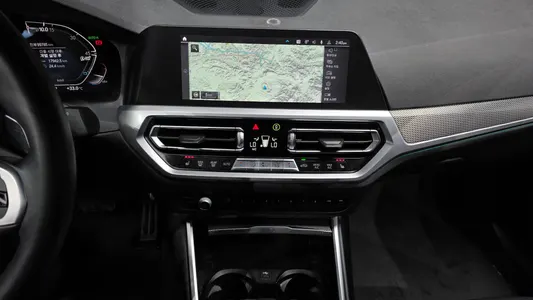 BMW 3 Series (G20) 320i M 2020 13