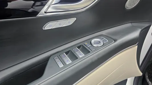 Genesis GV80 2.5T 2WD 2023 27