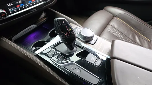 BMW 5 Series (G30) 520d xDrive M 2017 9