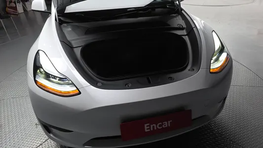 Tesla Y RWD 2023 6