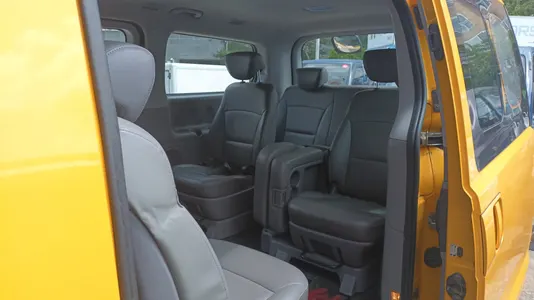 Hyundai Grand Starex 2012 8