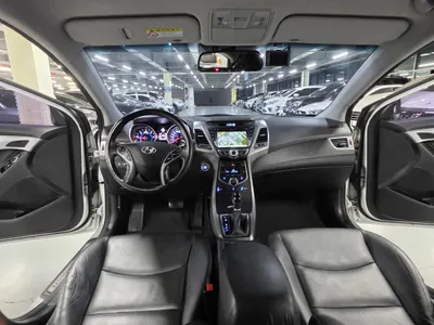 Hyundai 아반떼 1.6 VGT 2015 9