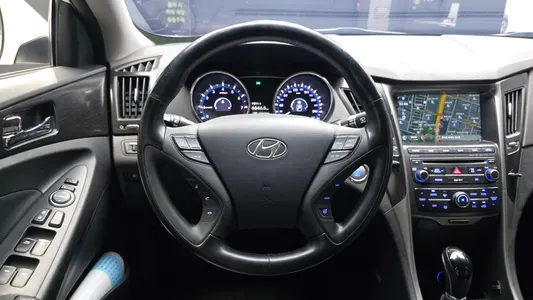 Hyundai 쏘나타 더 브릴리언트 LPI () 2012 13