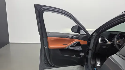 BMW X6 (G06) xDrive40i M 2026 24