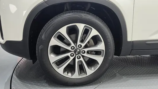 Kia R 2.0 2WD 2013 5