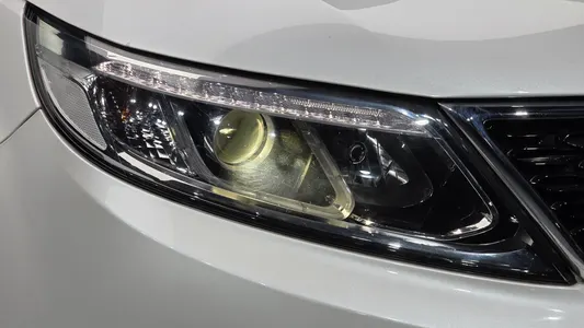 Kia R 2.0 2WD 2013 23