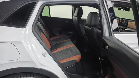 Volkswagen ID.4 2023 12