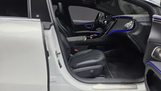 Mercedes-Benz EQS V297 EQS450+ 2022 26