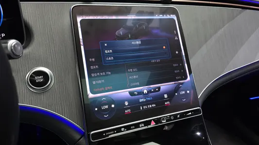 Mercedes-Benz EQS V297 EQS450+ 2022 31