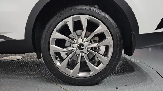 Kia 4 2.2 2WD 2021 5