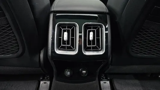 Kia 4 2.2 2WD 2021 31