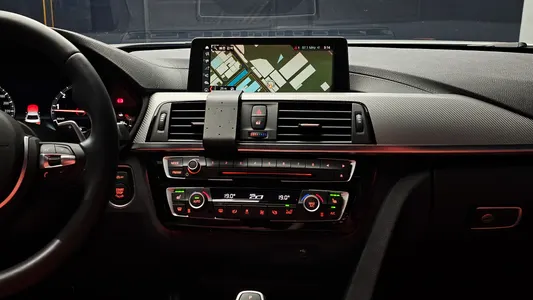 BMW 3 Series (F30) 330i M 2018 13
