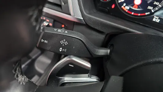BMW 3 Series (F30) 330i M 2018 33