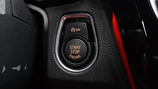 BMW 3 Series (F30) 330i M 2018 28