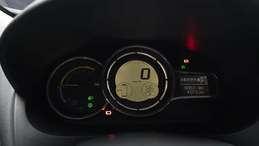 Renault Korea SM3 Z.E. RE 2015 8