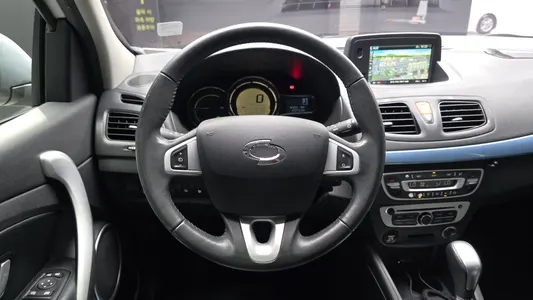 Renault Korea SM3 Z.E. RE 2015 13