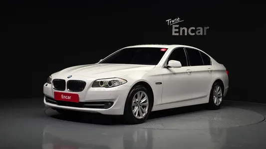 BMW 5 Series (F10) 520d 2011