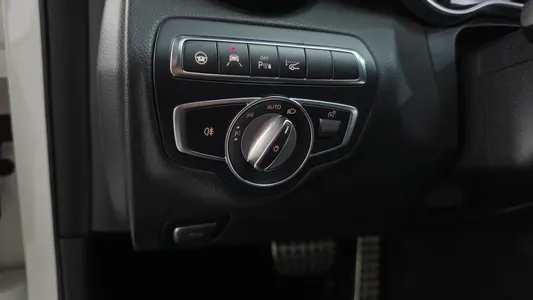 Mercedes-Benz C-Class W205 C350e 2018 28