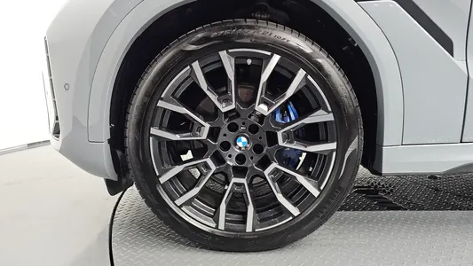 BMW X6 (G06) xDrive40i M 2025 5