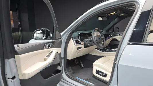 BMW X5 (G05) xDrive 40i M 2026 10