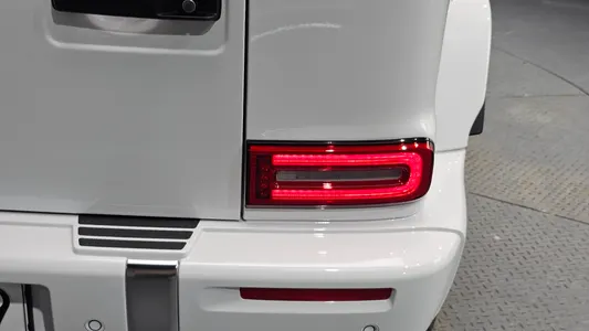 Mercedes-Benz G-Class W465 G450d 2025 23