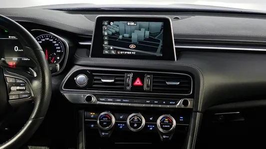 Genesis G70 2.0T AWD 2019 15