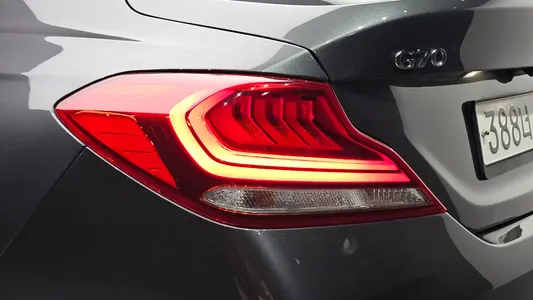 Genesis G70 2.0T AWD 2019 23