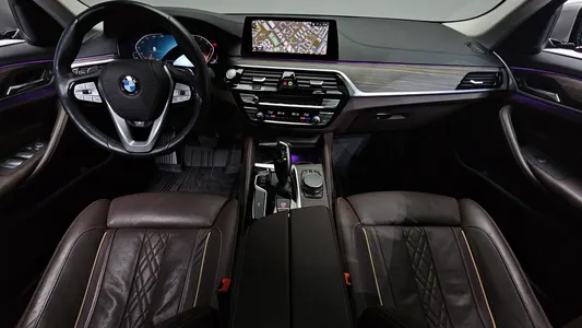 BMW 5 Series (G30) 520d xDrive 2020 6