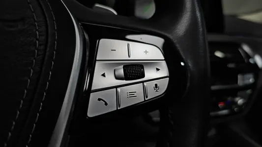 BMW 5 Series (G30) 520d xDrive 2020 31