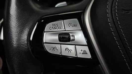 BMW 5 Series (G30) 520d xDrive 2020 30