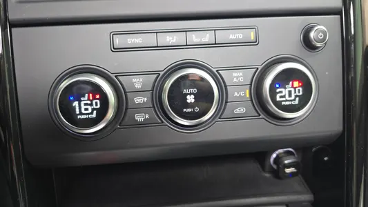 Land Rover 5 2.0 SD4 SE 2018 15