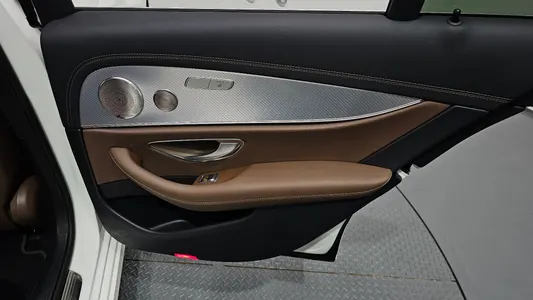 Mercedes-Benz E-Class W213 E350 4MATIC 2021 25
