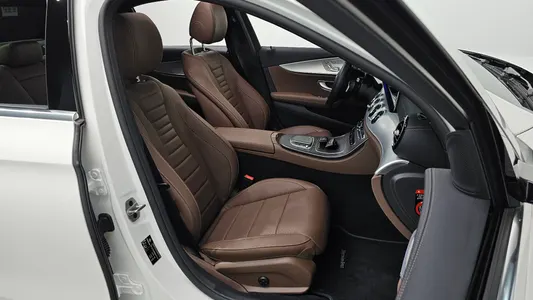 Mercedes-Benz E-Class W213 E350 4MATIC 2021 26