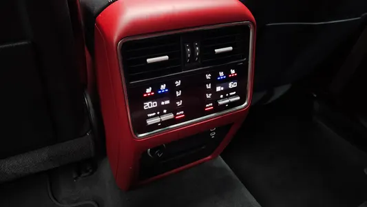 Porsche (PO536) 3.0 2023 18