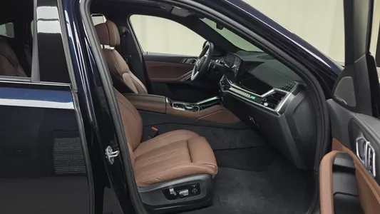 BMW X6 (G06) xDrive40i M 2025 10