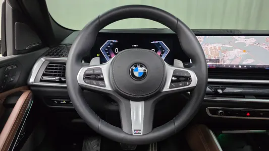 BMW X6 (G06) xDrive40i M 2025 33