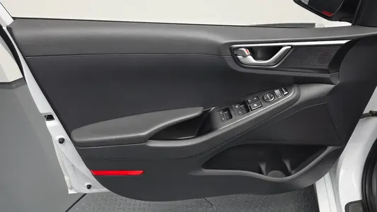Hyundai 아이오닉 일렉트릭 Q 2020 25