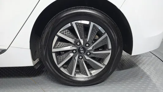 Hyundai 아이오닉 일렉트릭 Q 2020 22