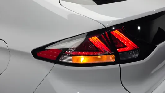 Hyundai 아이오닉 일렉트릭 Q 2020 24