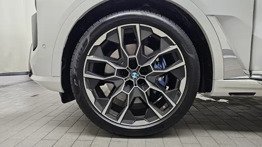 BMW X7 (G07) xDrive 40i M 6 2025 4