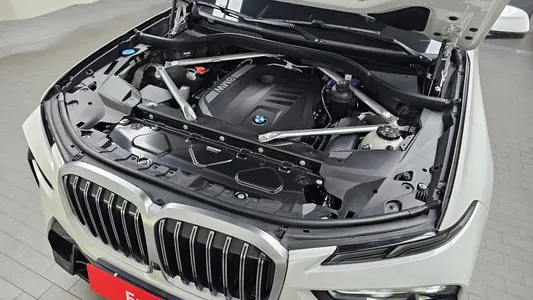 BMW X7 (G07) xDrive 40i M 6 2025 5