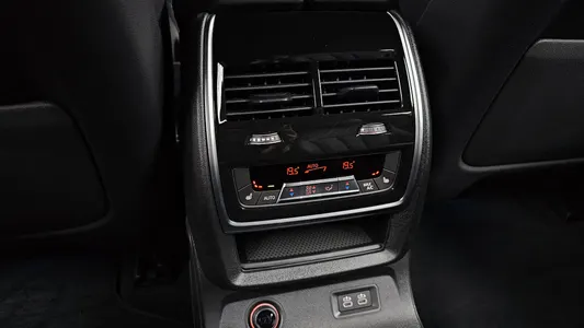 BMW X7 (G07) xDrive 40i M 6 2025 17