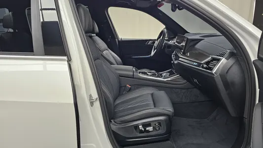 BMW X7 (G07) xDrive 40i M 6 2025 26