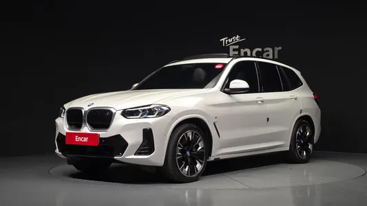 BMW iX3 M 2023