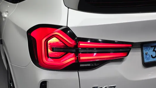 BMW iX3 M 2023 23