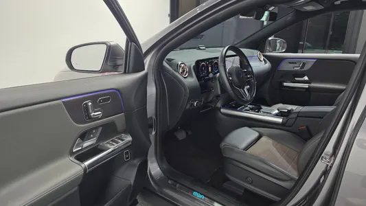 Mercedes-Benz EQA H243 EQA250 2021 10