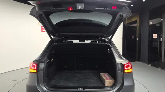 Mercedes-Benz EQA H243 EQA250 2021 20