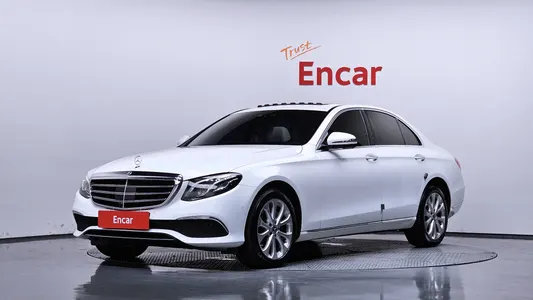 Mercedes-Benz E-Class W213 E300 4MATIC 2019