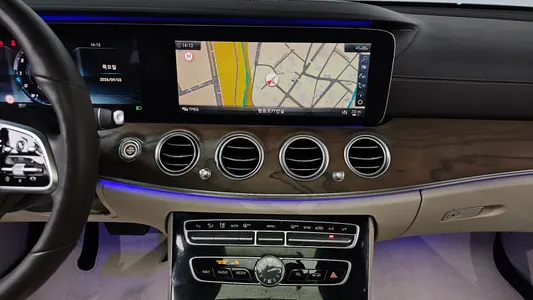 Mercedes-Benz E-Class W213 E300 4MATIC 2019 12