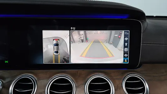 Mercedes-Benz E-Class W213 E300 4MATIC 2019 14